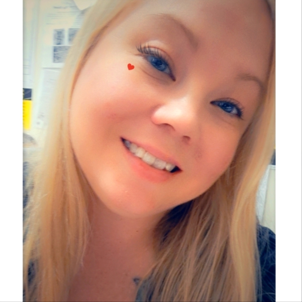 Meet your Posher, Candace